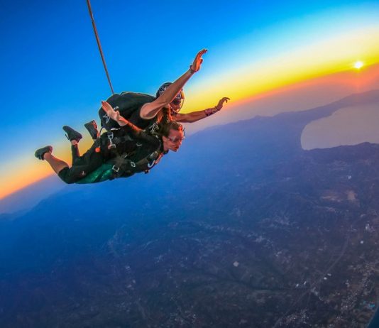 skydiving in india