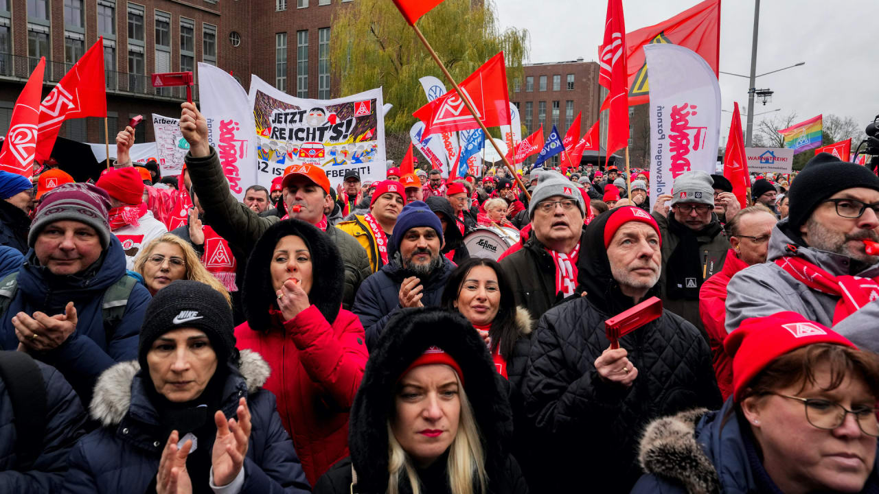 VW and unions may reach a deal soon or they’ll adjourn until next year