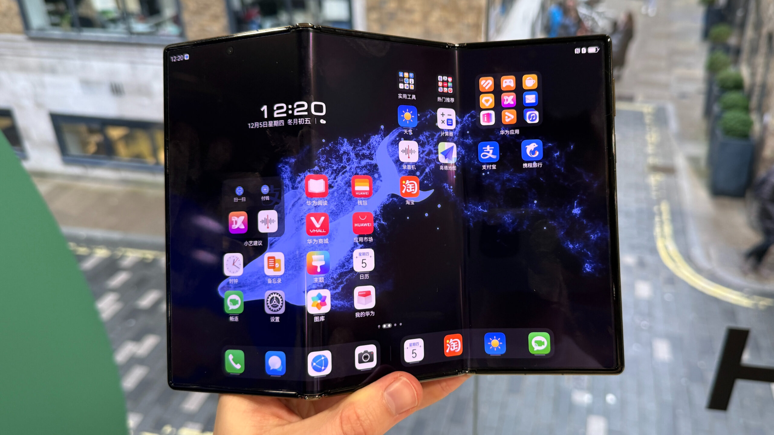 I thought the tri-folding Huawei Mate XT was a gimmick, but then I held it