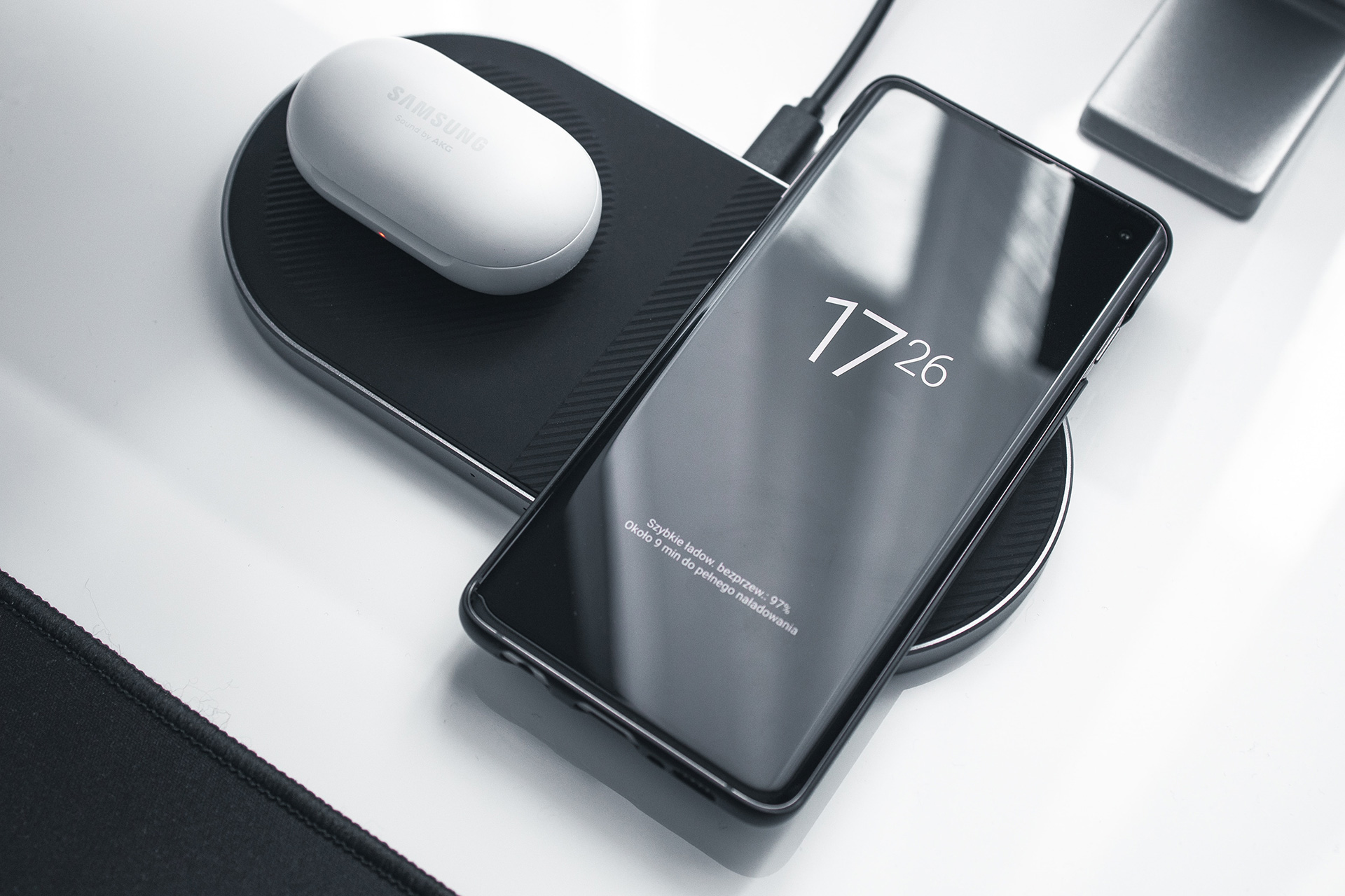 The best multi-device wireless charging pads for 2025