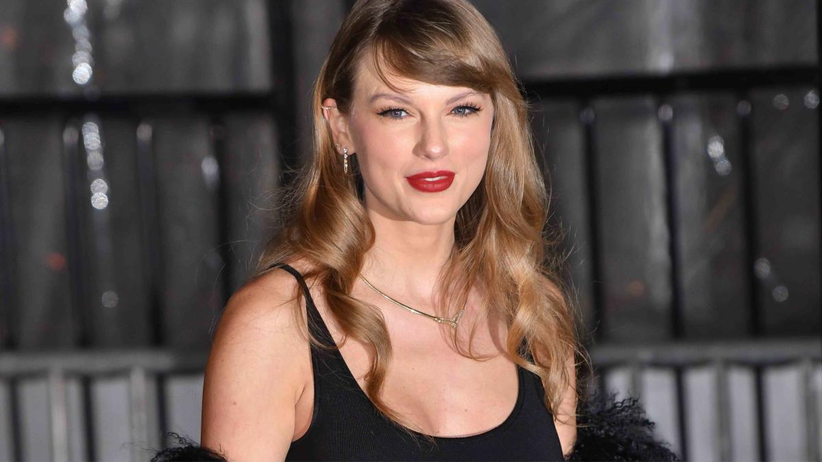 Taylor Swift’s $4,290 Birthday LBD Combined All Her Style Eras Into One