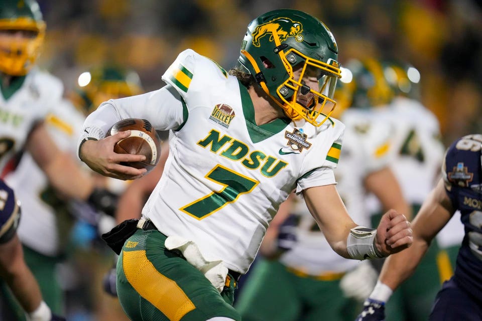 North Dakota State Defeats Montana State In FCS Championship Game