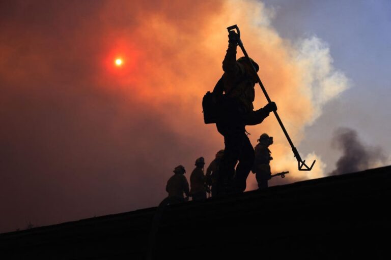 Palisades Fire Grows To 700 Acres As Blaze Erupts In Los Angeles Amid Dangerous Winds (Photos)