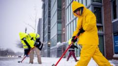 Huge winter storm grips swathe of US